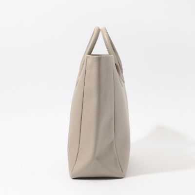 ＹＯＵＮＧ＆ＯＬＳＥＮ ＥＭＢＯＳＳＥＤ ＬＥＡＴＨＥＲ ＴＯＴＥ