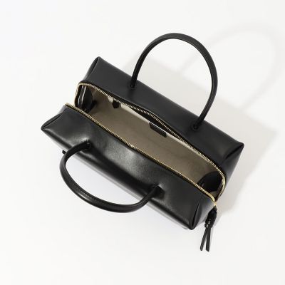 TOV CONNIE WIDE ハンドバッグ TOV CONNIE WIDE ハンドバッグ | maison