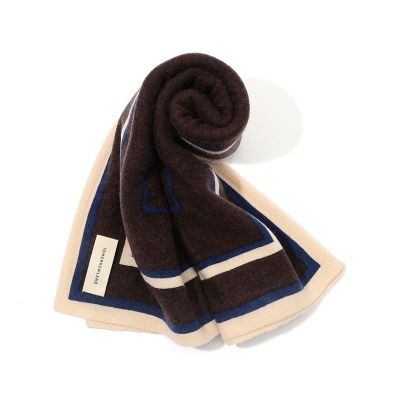 ＜maison TOMORROWLAND＞ＴＯＭＯＲＲＯＷＬＡＮＤ　ＳＱＵＡＲＥ　ＫＮＩＴ　ストール