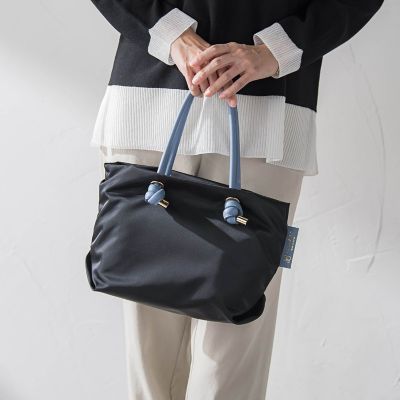 VIOLAd'ORO】ノットハンドルナイロントート | la.f (Women