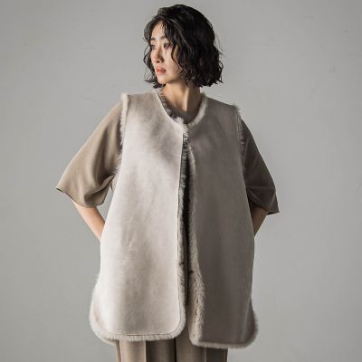 ＜la.f...（Women）＞【ｂｉｙｏｒｉ】”表も裏も主役”リバーシブルフェイクファーベスト