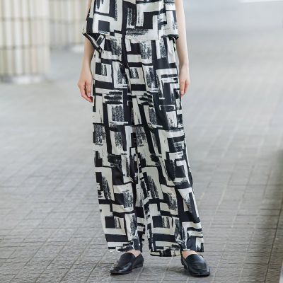 ＜la.f...（Women）＞【ＷＥＢ限定】配色スカーフプリントワイドパンツ≪手洗い可能≫