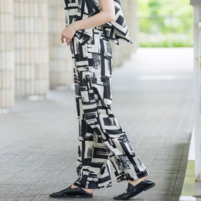 【ＷＥＢ限定】配色スカーフプリントワイドパンツ≪手洗い可能≫