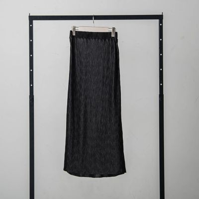 【ＷＥＢ＆ａｍｐ　一部店舗限定】ニュアンスプリーツナロースカート