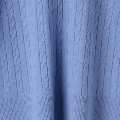 ケーブルニット