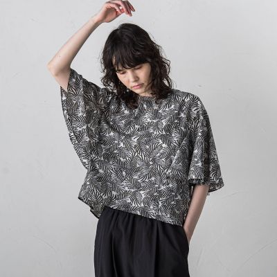 リーフプリントブラウス≪洗濯機で洗える≫