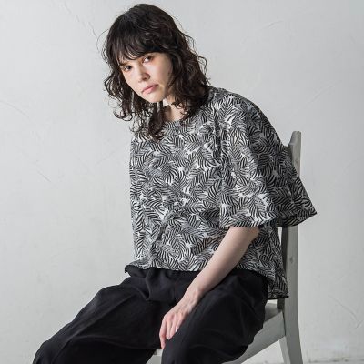 リーフプリントブラウス≪洗濯機で洗える≫