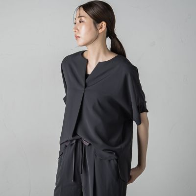 ＫＩＲＥＲＩストレッチブラウス≪洗濯機で洗える／機能性素材≫