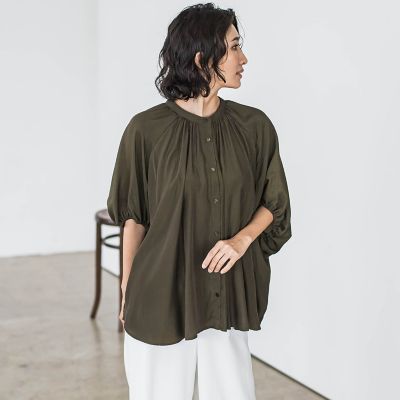 ＜la.f...（Women）＞【ＷＥＢ限定】ドルマンギャザーブラウス≪手洗い可能≫