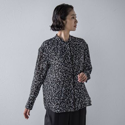 幾何ドット柄ブリントブラウス≪洗濯機で洗える≫ | la.f（Women