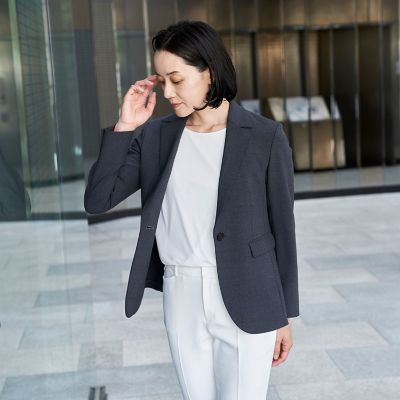 ＜la.f...（Women/大きいサイズ）＞【大きいサイズ】ラインスタースムースカットソー≪手洗い可能≫