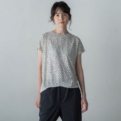 【大きいサイズ】幾何プリントスムースカットソー≪洗濯機で洗える≫