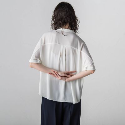 【大きいサイズ】バックサテンアムンゼンブラウス≪洗濯機で洗える≫