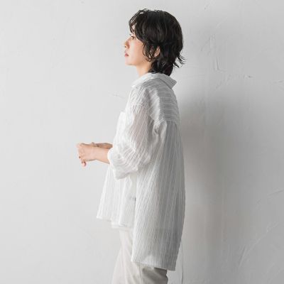大きいサイズ】シアーサッカーストライプシャツ | la.f (Women