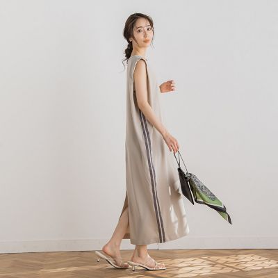 ＜Droite lautreamont (Women)＞【ＷＥＢ限定】カットジョーゼットサイドラインワンピース≪洗濯機で洗える≫