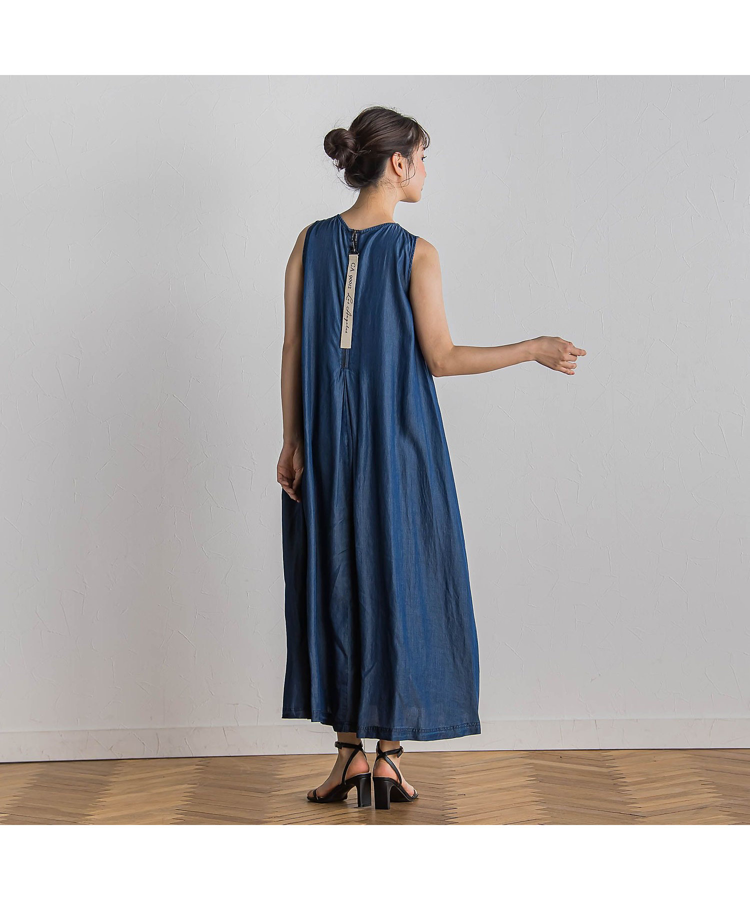 WEB限定】バイオシルクタックZIPワンピース≪洗濯機で WEB限定】バイオシルクタックZIPワンピース≪洗濯機で