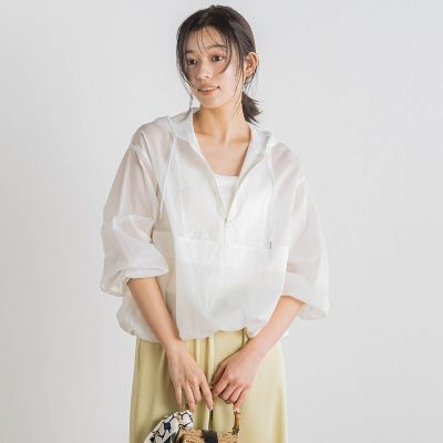 【SALE】Droite lautreamont (Women)/ドロワットロートレアモン ECOエアーナイロンアノラックパーカー&#8810;洗濯機で洗える&#8811; 02オフホワイト トップス【三越伊勢丹/公式】