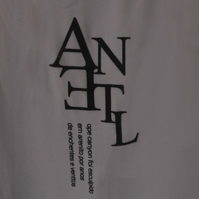 クレープジョーゼットロゴＴシャツ≪洗濯機で洗える≫
