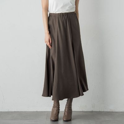 【美品】LAUTREAMONTフレアタフタスカート セール】 フェザーチュールタイトスカート≪洗濯機で洗える