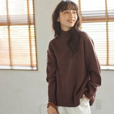 ＜Droite lautreamont (Women)＞【ＷＥＢ限定】【一部店舗限定】ハイネックバックスリットニット