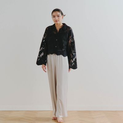 【カタログ掲載】リーフ刺繍メッシュブラウス≪洗濯機で洗える≫