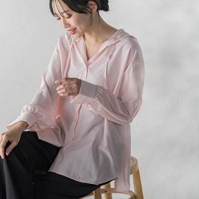 ＜Droite lautreamont (Women)＞ナチュラルエアータンブラーフード付きブラウス