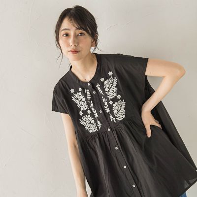 WEB限定】キャンブリック立体刺繍ピンタックブラウス | Droite