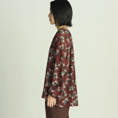 WEB限定】フラワープリントキーネックブラウス | Droite