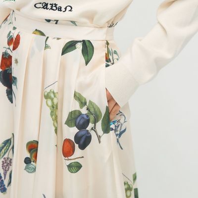 CABaN シルク HARVEST ロングスカート　12 ホワイト系 キャバン CABaN CABaN シルク HARVEST ロングスカート （12
