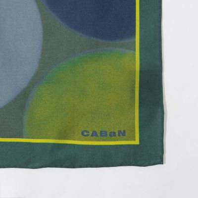 ＣＡＢａＮ　シルク　ビッグドットプリントスカーフ