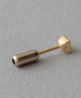 ［ピース］　Ｋ１８ＹＧ　ＳＶ９２５　ナチュラルストーン　スクエア　ピアス