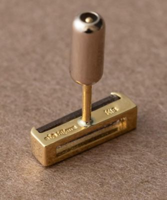 ［ジェム］　Ｋ１８ＹＧ　ＳＶ９２５　スカポライト　ピアス