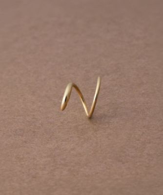 ＜ete bijoux (Women)＞［ヌーヴ］　Ｋ１８ＹＧ　オービットピアス　／Ｍ