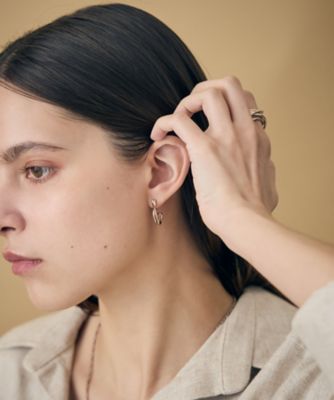 ドロー］ カーブ ピアス | ete bijoux (Women)/エテ ビジュー