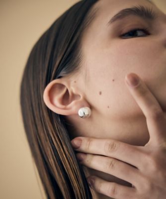ボール　ピアス