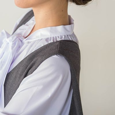 梳毛調合繊ディープVネックフレアワンピース≪洗濯機で洗える