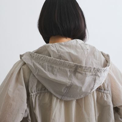 ライトタフタギャザーフーディーブルゾン≪手洗い可能≫