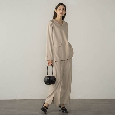 梳毛調合繊Ｖネックプルブラウス≪セットアップ対応／洗濯機で洗える≫