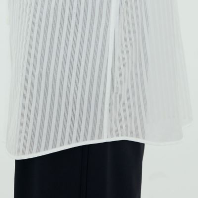 ＴＯＭＯＲＲＯＷＬＡＮＤ　．Ｂ　コットン　シャドーストライプ　ロングシャツ