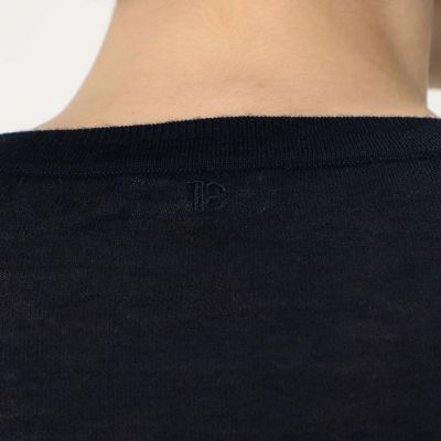 ＴＯＭＯＲＲＯＷＬＡＮＤ　．Ｂ　カシミヤ　クルーネックプルオーバー