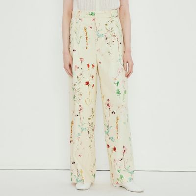 シルク フラワープリント 1タックワイドパンツ | TOMORROWLAND .B