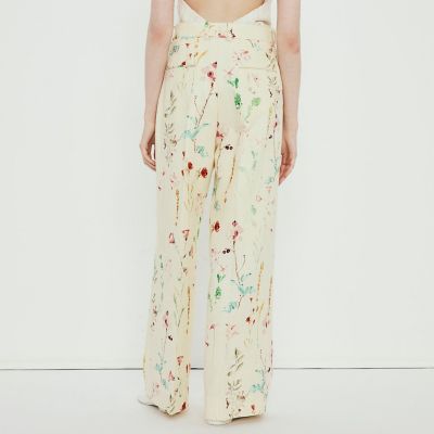 シルク フラワープリント 1タックワイドパンツ | TOMORROWLAND .B