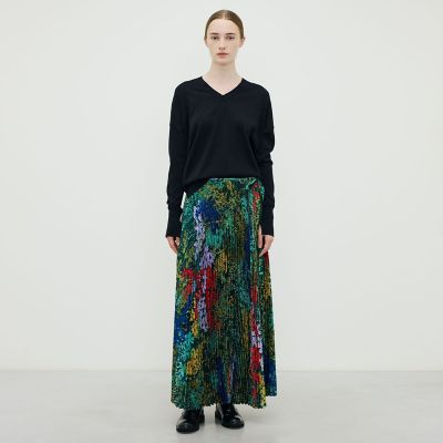 ポリエステルツイル MULTI FLOWER プリントプリーツ