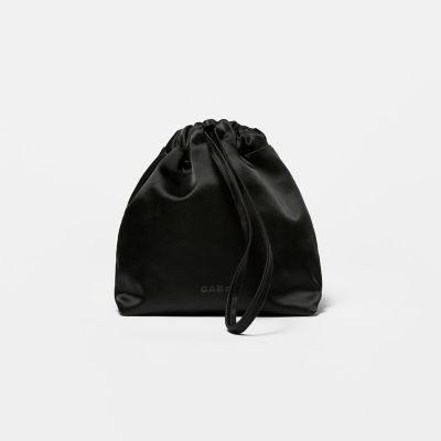 ＣＡＢａＮ　ｂｙ　Ｐａｔｒｉｃｉａ　Ｕｒｑｕｉｏｌａ　ミディアムサテンポシェット