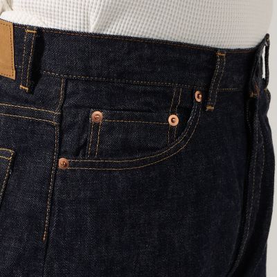 １３．５オンスデニム　レギュラーストレートパンツ