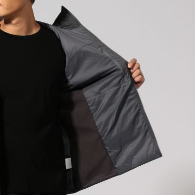 ＡＲＣ’ＴＥＲＹＸ　ＡＴＯＭ　ＬＴ　ＨＯＯＤＹ　ナイロン　ジップアップフードブルゾン