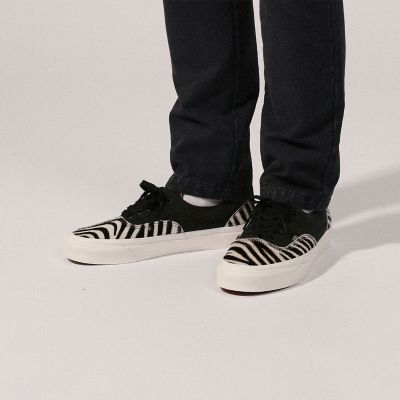 ＶＡＮＳ　ＥＲＡ　９５　ＤＸ　Ｚｅｂｒａ　スニーカー