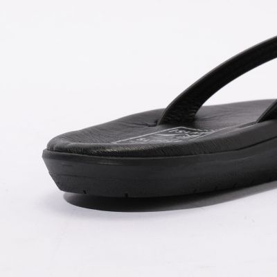 ＩＳＬＡＮＤ　ＳＬＩＰＰＥＲ　ＰＴ２０２　レザートングサンダル