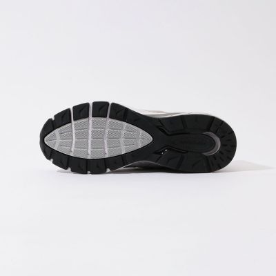 Ｎｅｗ　Ｂａｌａｎｃｅ　Ｍ９９０ｖ５　Ｍａｄｅ　ｉｎ　Ｕ．Ｓ．Ａ．　スニーカー