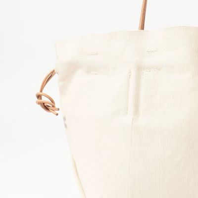 ＡＭＩＡＣＡＬＶＡ　ウォッシュドキャンバス　トートバッグ